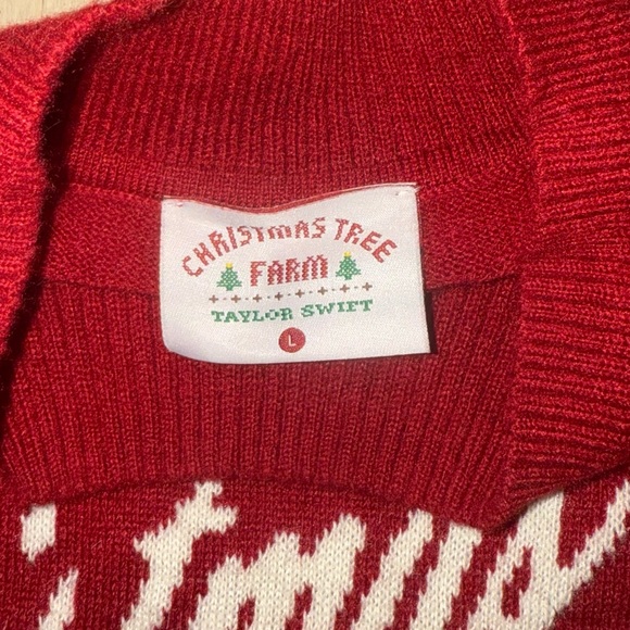 *SOLD* Taylor Swift Christmas Tree Farm Sweater - Picture 5 of 7